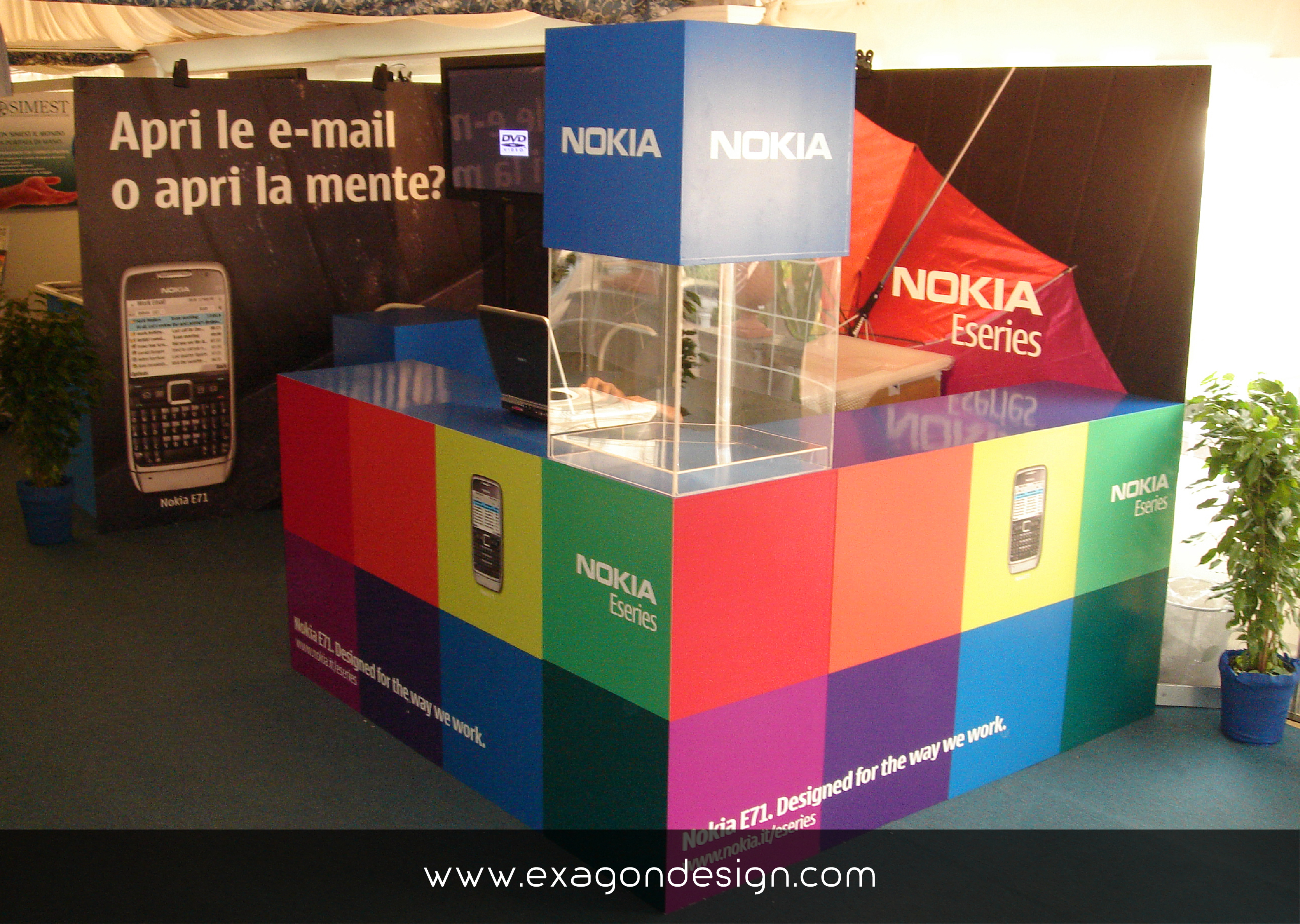 Stand Nokia Color Exagon Design